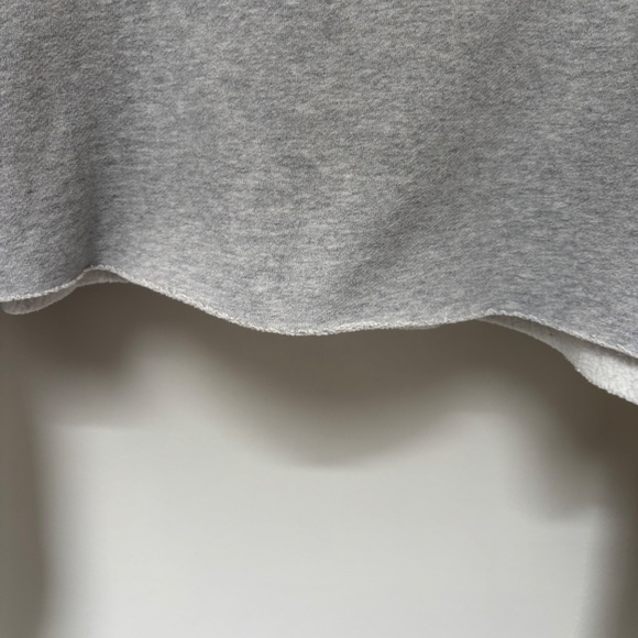 Aritzia TNA Cozy Fleece Boyfriend Cropped Sweater - Grey Size 1 - Picture 5 of 7
